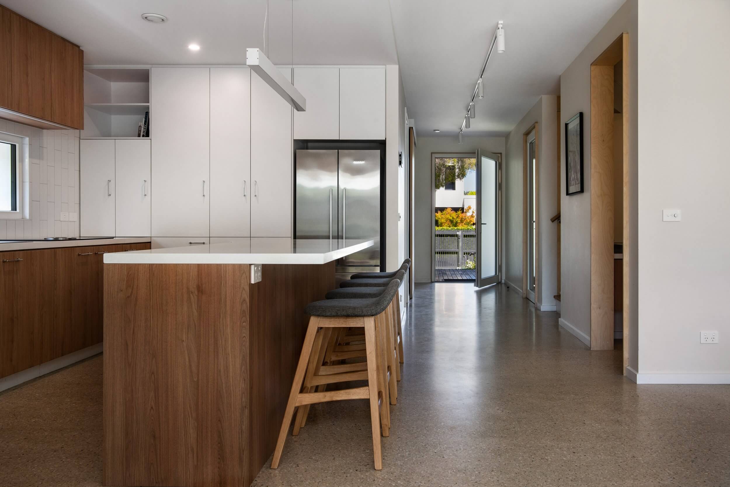 Aphi Caulfield South 9