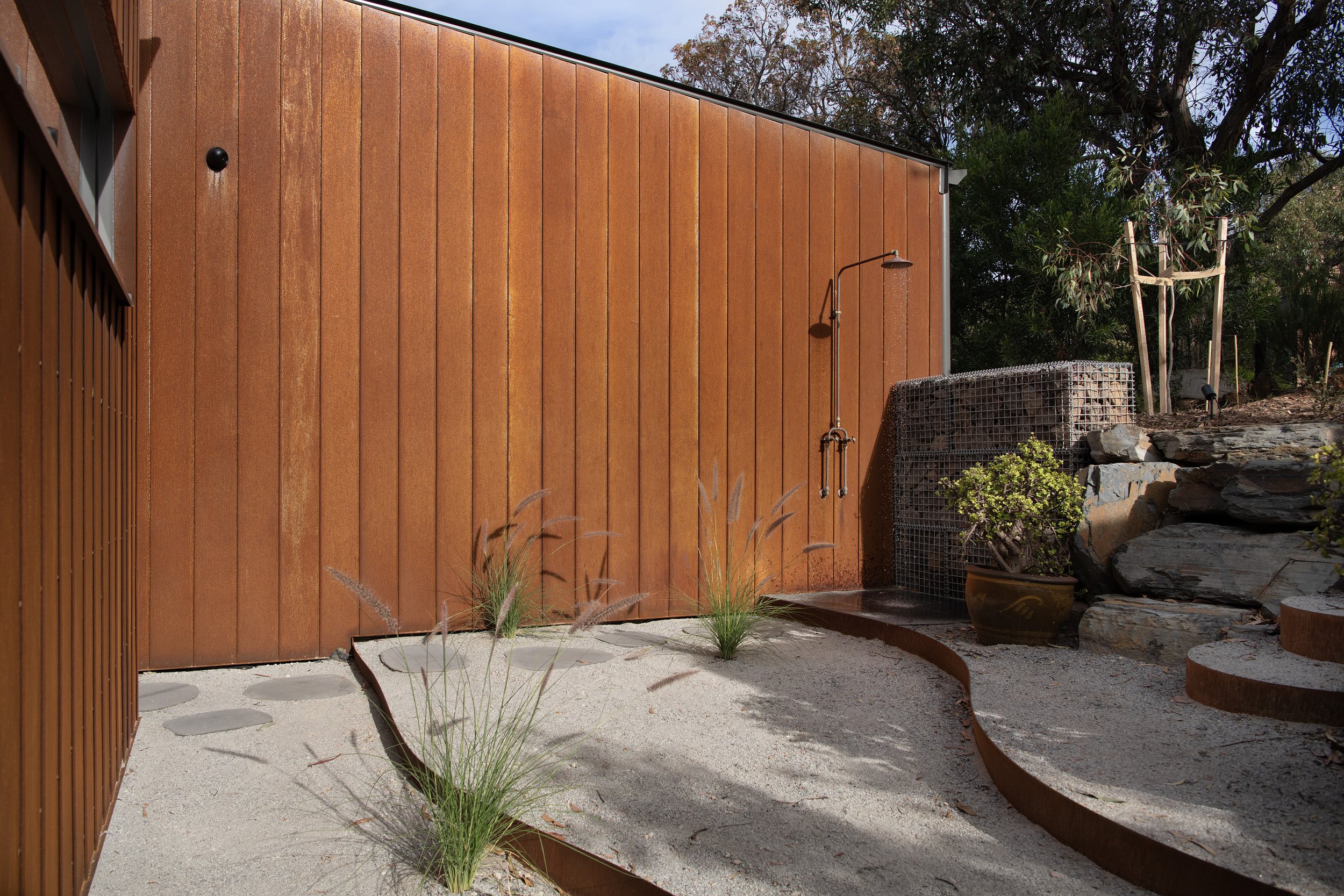 Noble +outdoor+shower